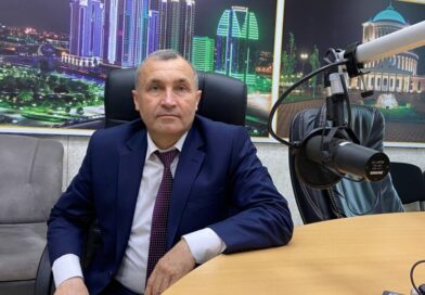А.Темирсултанов в  радиопередаче «Политика изнутри» на  радио «Грозный»